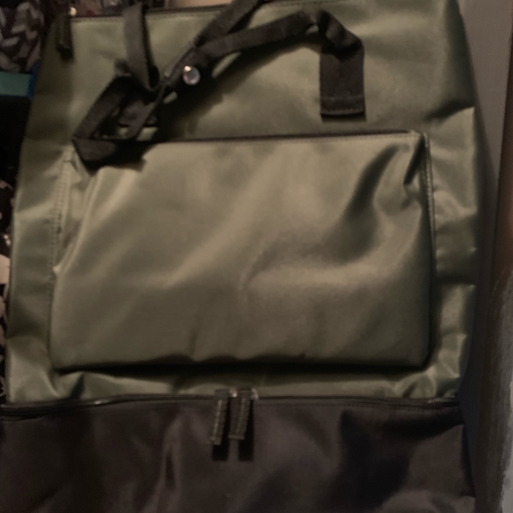 Nwt DSW Navy green backpack